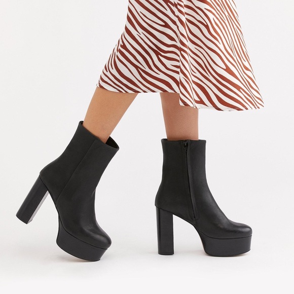 BNWOT Free People Leather Boots - Picture 1 of 2